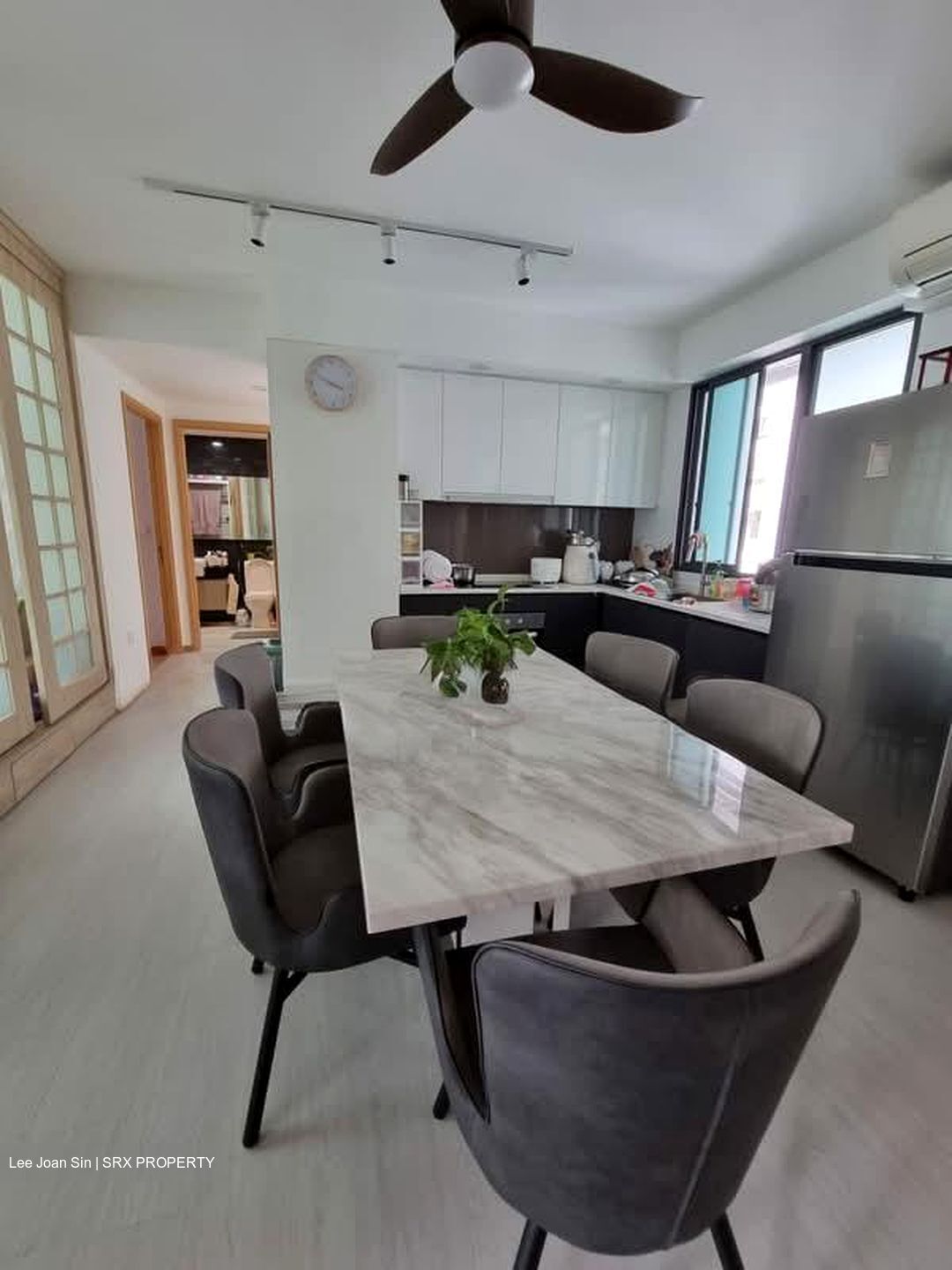 Esparina Residences (D19), Condominium #595530411